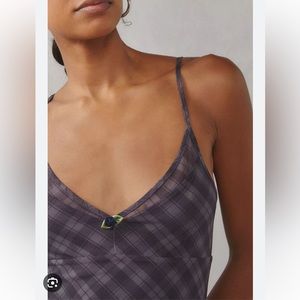 NWOT Kimichi Blue Ginnie Printed Mesh Midi Dress